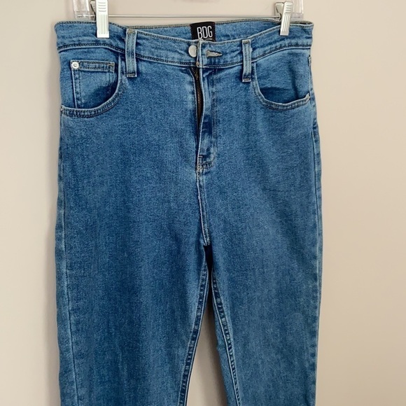 𝅺bdg Girlfriend HR Jeans - Picture 2 of 6